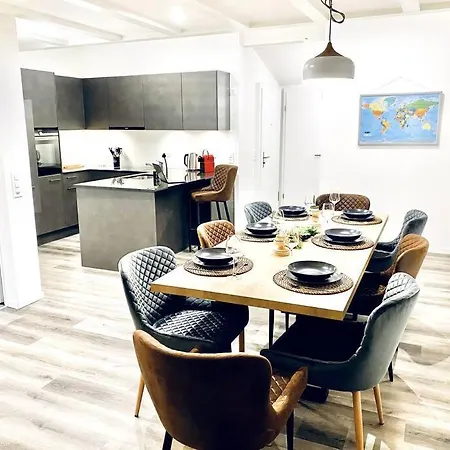 Unique Penthouse With Gallery And Mountain View * Kandersteg