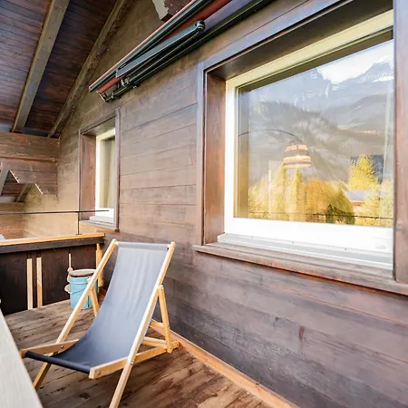 Unique Penthouse With Gallery And Mountain View