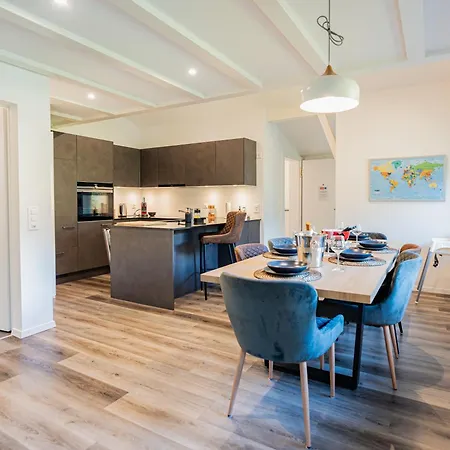 דירה Unique Penthouse With Gallery And Mountain View *