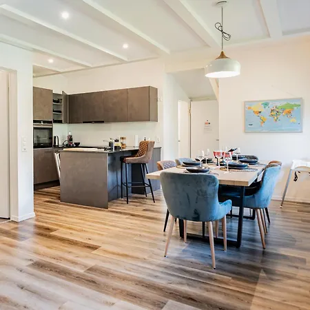 דירה Unique Penthouse With Gallery And Mountain View *